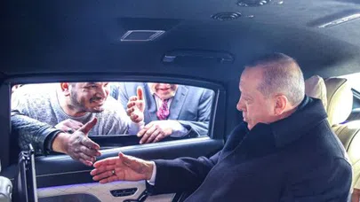 Erdoğan ile minibüsçülerin sohbeti kameralara yansıdı
