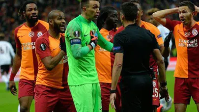 Muslera'dan maçın hakemine eleştiri!