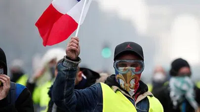 Sarı yelekliler yeniden sokaklarda