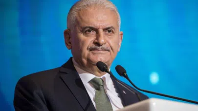 Binali Yıldırım'dan mavi bayraklı plaj sözü