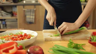 Yemek yapmayan anneye dava