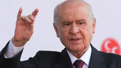 Bahçeli,''Lider ülke Türkiye ülkümüzü yok sayanlar fitne taşıyorlar''