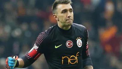 PSG'den Muslera'ya 15 milyon Euro
