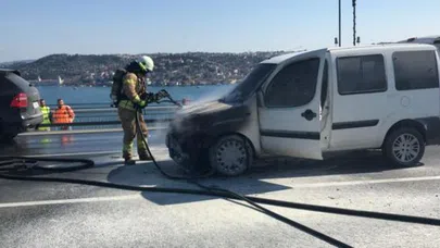 15 Temmuz Şehitler Köprüsü'nde polis aracı yandı