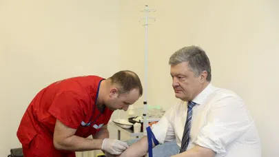 Ukrayna'da başkan adayları alkol ve uyuşturucu testinden geçti