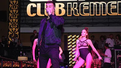 Rus şarkıcının konserine yoğun ilgi