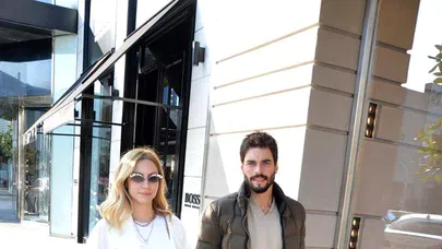 Akın Akınözü sevgilisiyle yakalandı