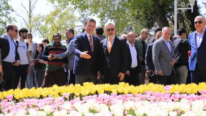 Bahar Geldi Emirgan Çiçek Bahçesine Döndü