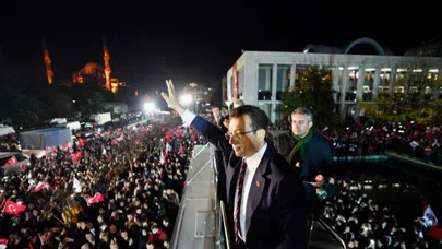 İstanbul Başkanına Sahip Çıktı