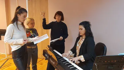 Nazım Hikmet Çocuklarla Buluşuyor