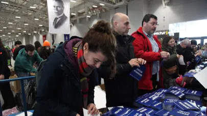 Şehir Tiyatroları Depremzedeler için Seferber Oldu