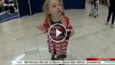 İlk kez ezan sesi duyan Amerikalı küçük kız bakın neler yapıyor