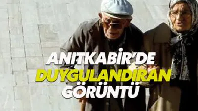 Anıtkabir'e ele ele gelen yaşlı çift duygu dolu anlar yaşattı