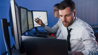 Teknolojinin Mimarı, Bilgisayar Sistemleri Analistleri