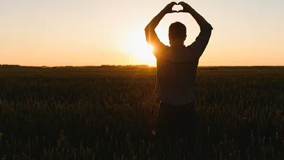 İnsan Doğasının Esası, İyi mi, Kötü mü, Yoksa Karma mı?