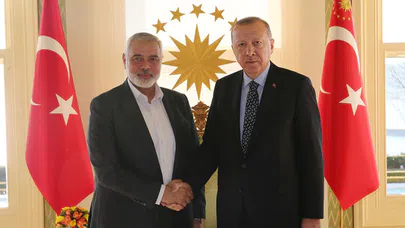 Erdoğan, Hamas Lideri İsmail Haniyye ile İstanbul'da Görüştü