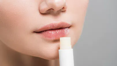 Kadınların Dudak Bakımında Dikkat Etmeleri Gerekenler