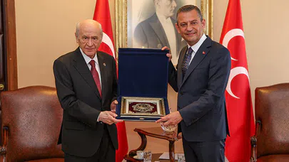 CHP Lideri Özgür Özel, Bahçeli'yi Ziyaret Etti