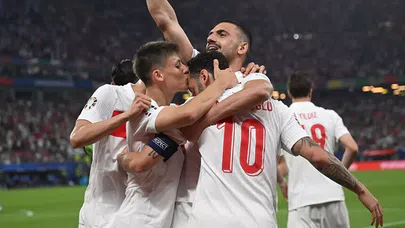 Milliler, Çekya'yı Son Dakikada Geçerek Son 16'ya Yükseldi