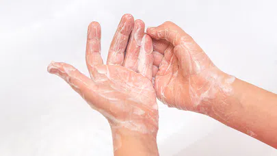 El Bakımı ve Sağlık, Nemlendirme ve Peeling Yöntemleri