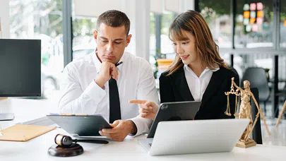 İnsan Hakları Savunuculuğunda Avukatların Rolü