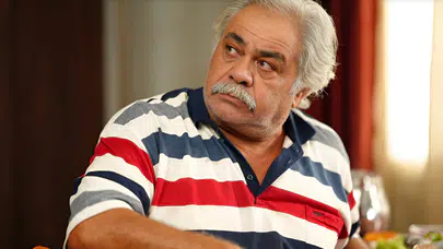 Üçkağıtçı Orhan Karakteri İlgi Odağı Oldu!