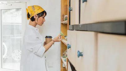 Mutfak Dolaplarında Tertip ve Düzen