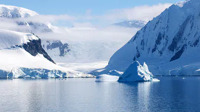 Antarktika: Gizemli Kıtanın Bilinmeyen Sırları