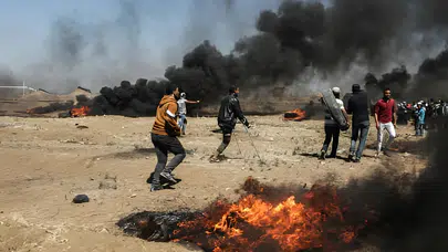 İsrail Sivillere Saldırdı, Yüzlerce Şehit ve Yaralı Var