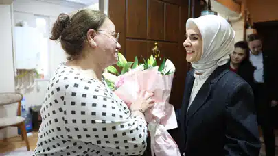 Gönüllü anneye Anneler Günü sürprizi! Bakan Göktaş kapısını çaldı