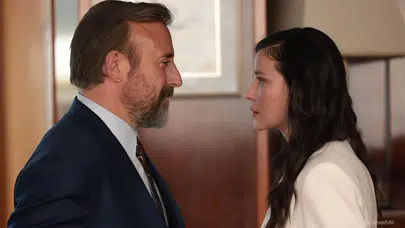 Taht Sallanıyor, Kralın Geçmişle Hesaplaşma Vakti