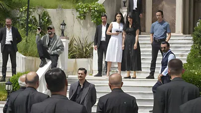 Kalbin Gölgesinde, Aşkın ve İhanetin Dansı