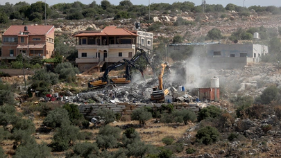 İsrail ordusu Batı Şeria'da iki evi yıktı