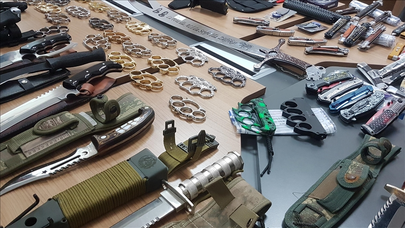 Şanlıurfa’da eş zamanlı operasyon! Çok sayıda silah ele geçirildi