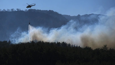 İzmir’deki orman yangını nedeniyle 5 mahalle tahliye edildi