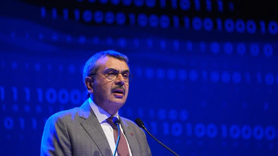 Yusuf Tekin: Eğitim sadece bilgi aktarmak değildir