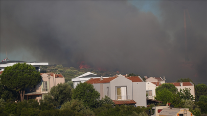 Çeşme ve Ödemiş’te yangınlar nedeniyle tahliyeler yapıldı