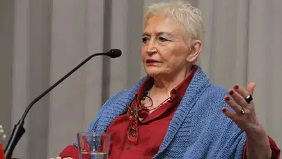 Türk edebiyatının usta ismi Pınar Kür vefat etti