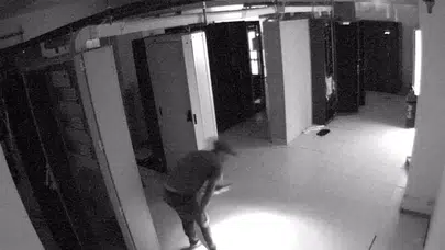 Adana'da 400 Metrelik Kablo Hırsızlığı İnternetsiz Bıraktı