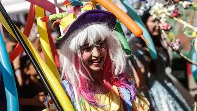 Mersin'de 7. Uluslararası Festival Başladı: Gelirler Deprem Bölgesi Çocuklarına Gidecek