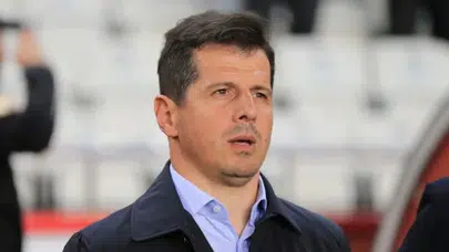 Emre Belözoğlu Antalyaspor'dan İstifa Etti