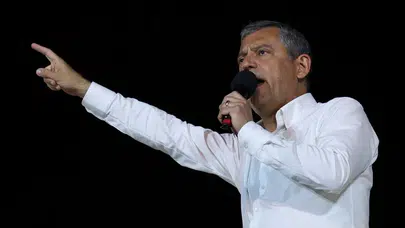 Özel'den meşruiyet göndermesi: Milletten alınır, Trump'tan değil