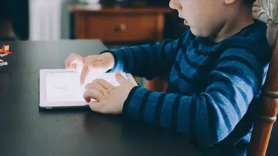 Bakan Uraloğlu: İnternetteki Zararlı İçeriklere Karşı Güçlü Denetim Mekanizmaları Oluşturacağız