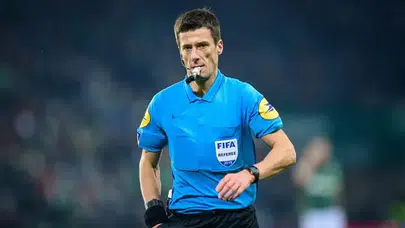 Ajax - Galatasaray Maçının Hakemi Benoit Bastien Kimdir? Türk Takımlarıyla Geçmişi Dikkat Çekiyor!