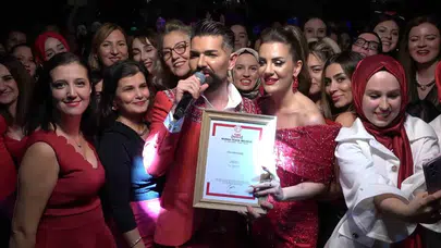 Bursa'da Kadınlar Matinesinde "Heralde" Kelimesinin Patenti Alındı