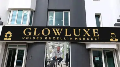 Lefkoşa’nın Efsane Berberi Artık Kadınlara da Hizmet Veriyor!