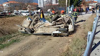 Denizli'de Kavşakta Otomobil Çarpışması: 1 Ölü
