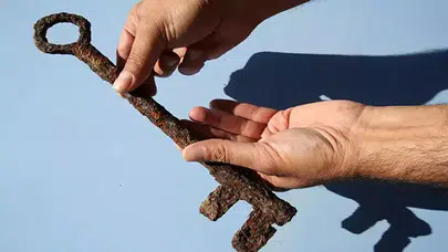 Bitlis Kalesi'nde Tarihi Keşif: Ana Giriş Kapısında Bulunan Hazine