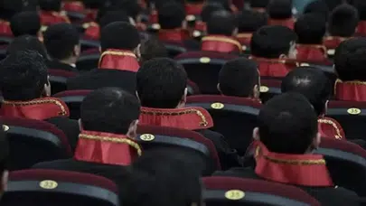 Cumhurbaşkanı Erdoğan duyurdu! 1000 hakim ve savcı yardımcısı alınacak