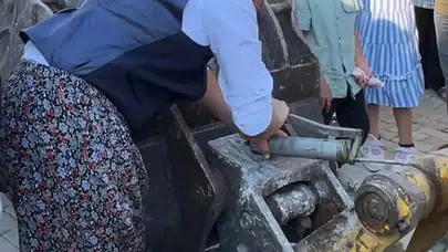 Denizli'de Düğün Töreninde Rengarenk Anlar